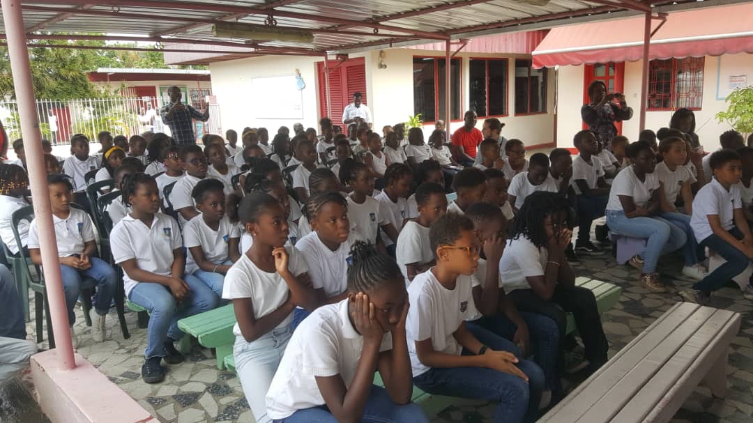 Echanges inter chorales, le Nid de Cocody a reçu l'école Jules Verne